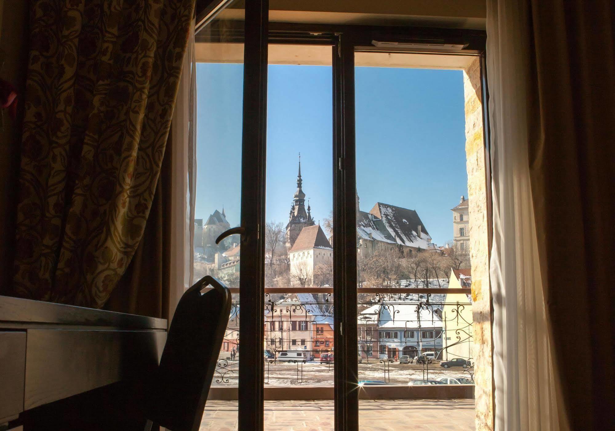 Doubletree By Hilton Hotel Sighisoara - Cavaler Dış mekan fotoğraf